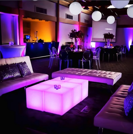 Светильник Куб 43 с питанием от АКБ, RGB Светильник Куб 43 с питанием от АКБ, RGB